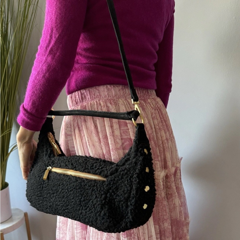 HAMMITT LOS ANGELES SHERPA BLACK SHOULDER BAG STUDS SMALL